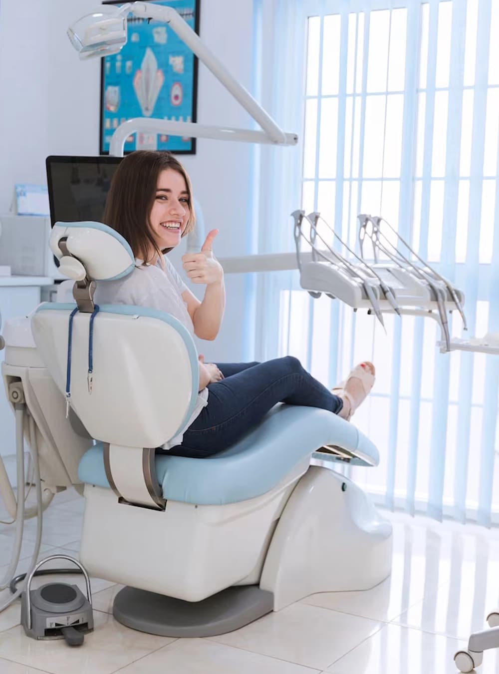 Dental clinic support visual 3